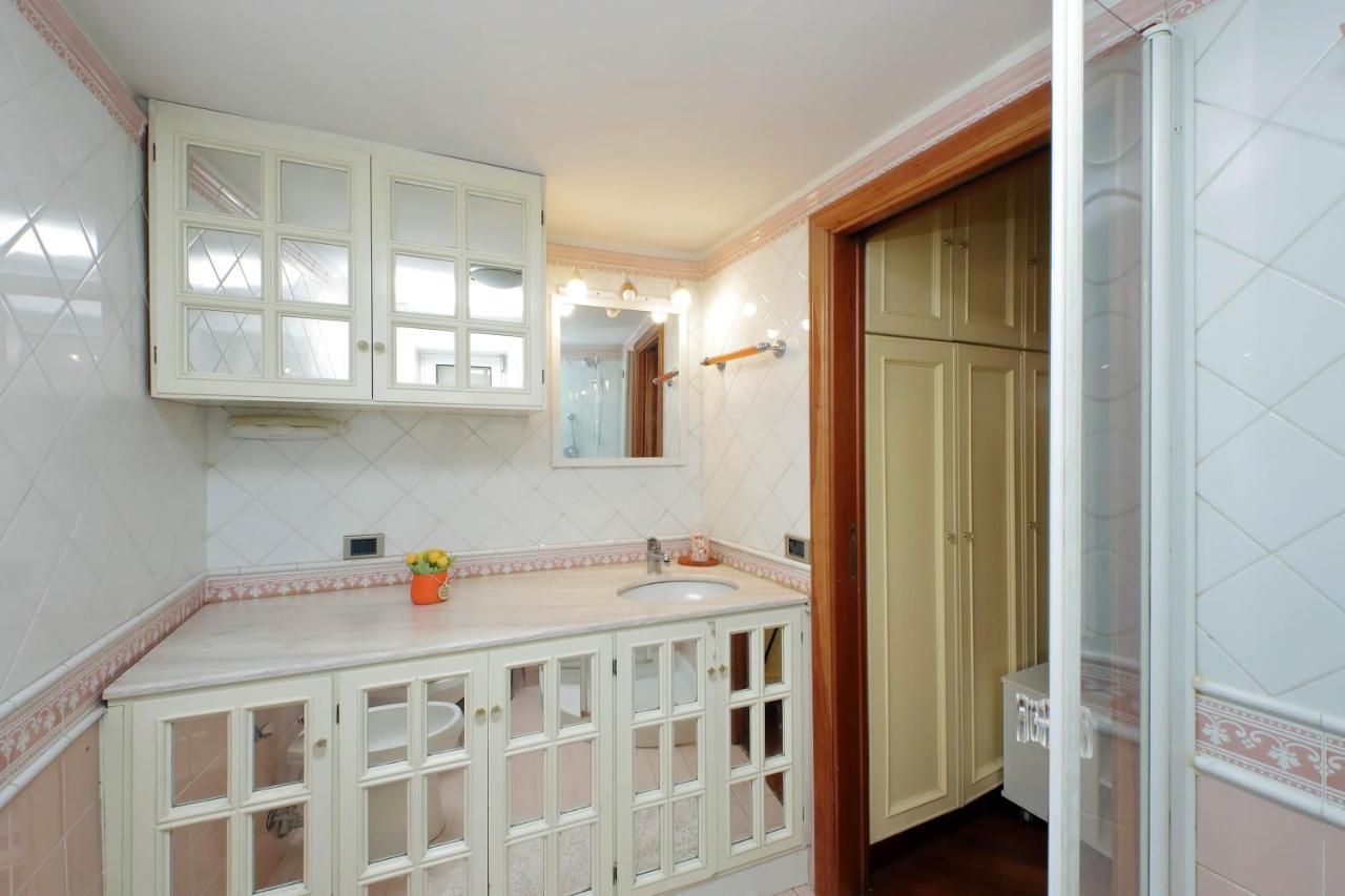 4Bnb - Luxury Trevi Apartment W Terrace Roma Dış mekan fotoğraf